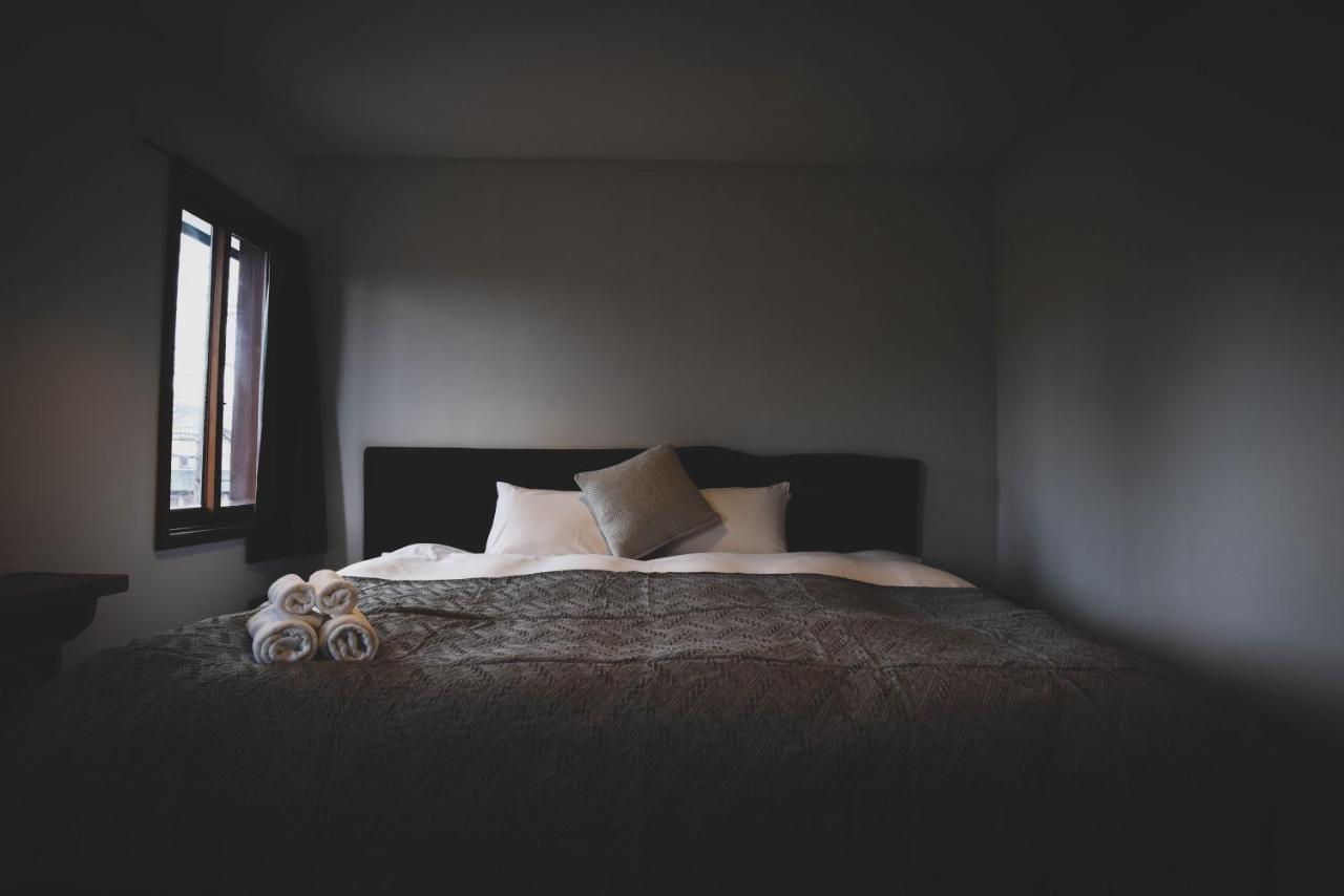 The Joint Bed & Breakfast Hakuba Bagian luar foto